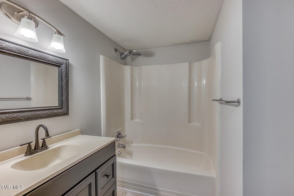 Photo #14: 196 Hopper Road