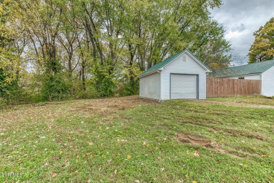 Photo #28: 196 Hopper Road