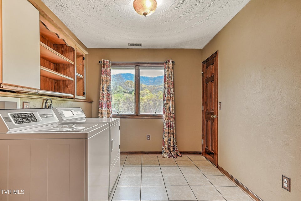 Photo #43: 5639 Mountain Road