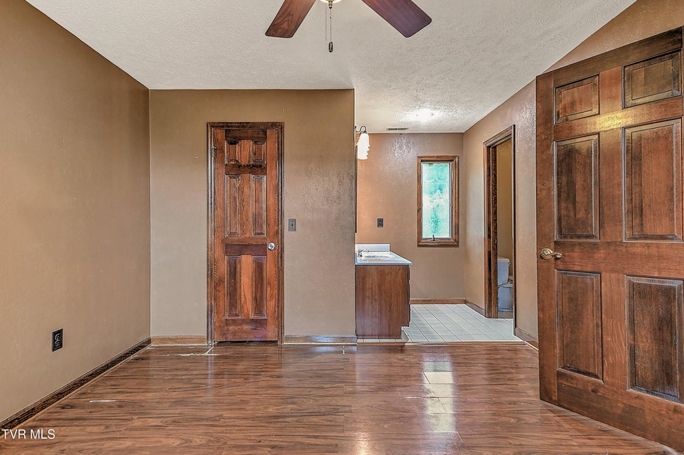 Photo #48: 5639 Mountain Road