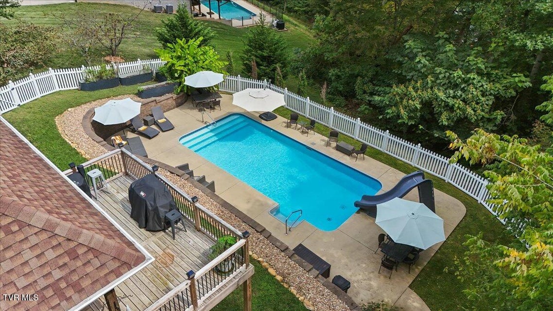 Photo #60: 215 Timberlyne Parc 