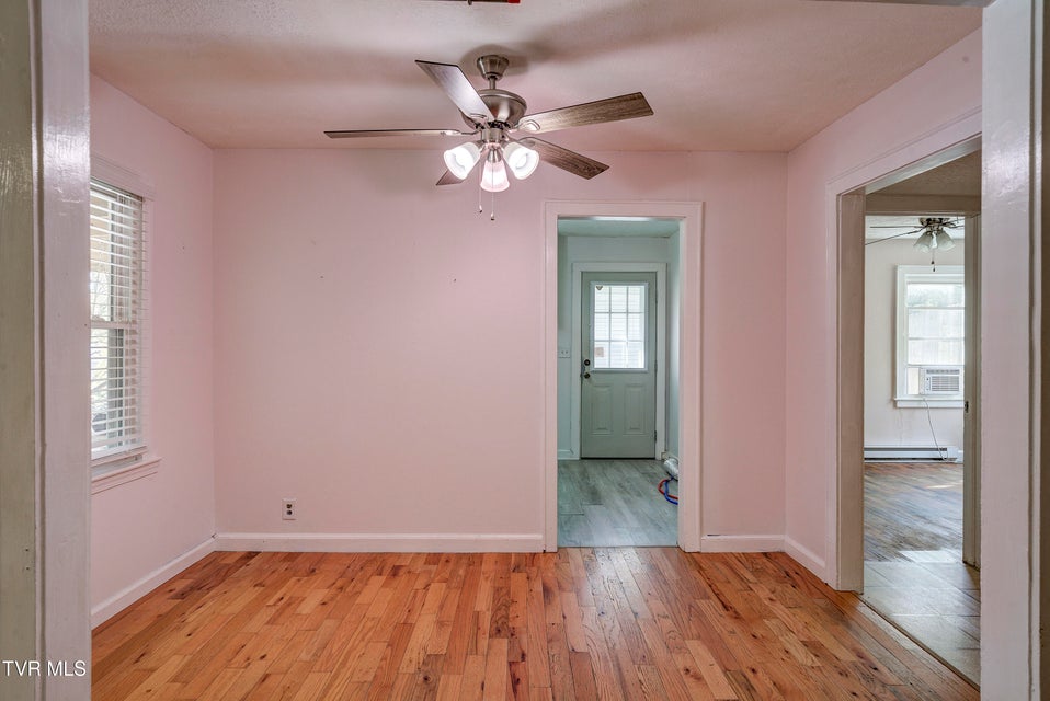 Photo #9: 2012 Woodbine Street