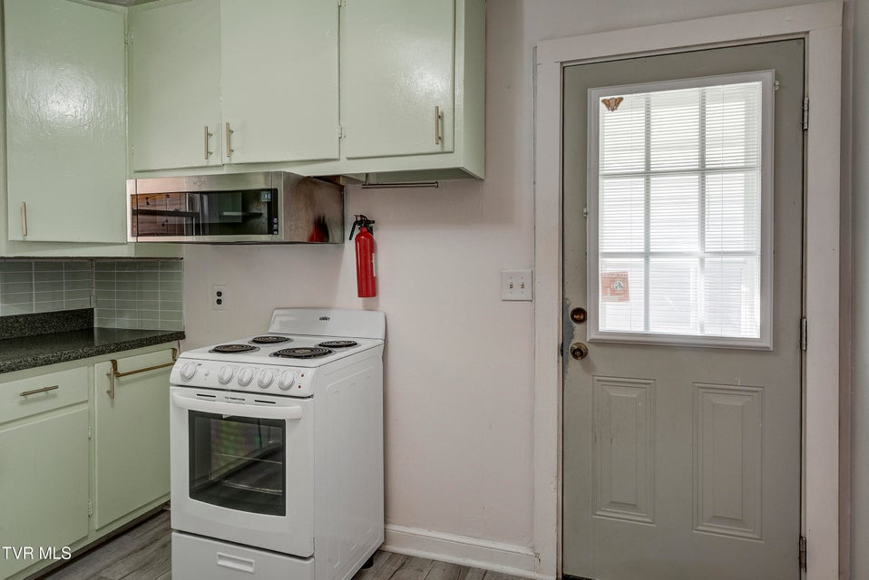 Photo #11: 2012 Woodbine Street