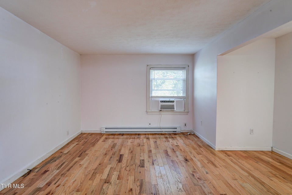 Photo #8: 2012 Woodbine Street