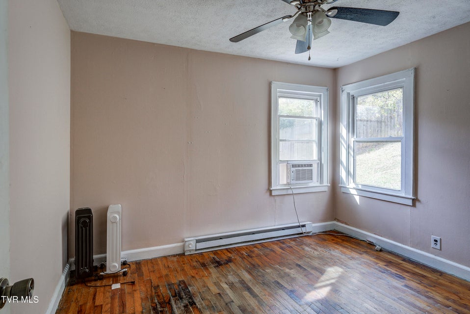 Photo #23: 2012 Woodbine Street