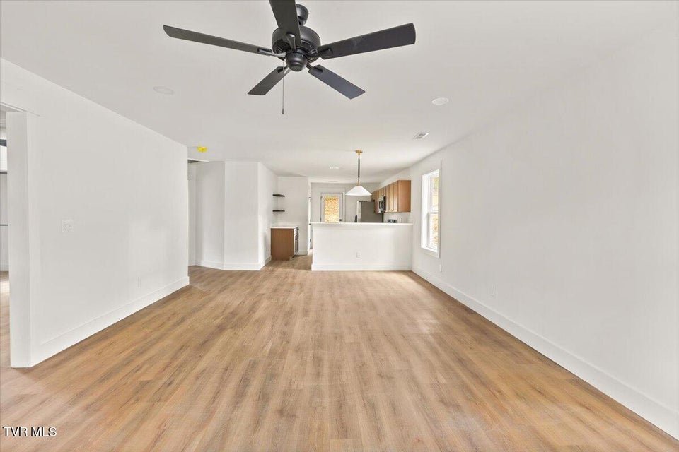 Photo #7: 1611 Carter Avenue