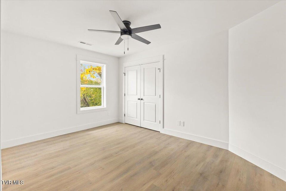 Photo #13: 1611 Carter Avenue