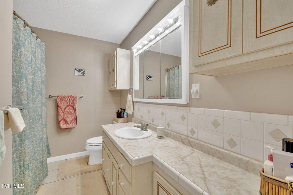 Photo #16: 126 Milligan View Road