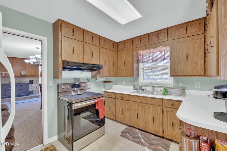 Photo #11: 126 Milligan View Road