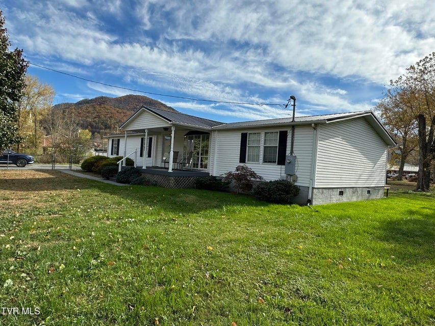 Photo #2: 112 Crook Street