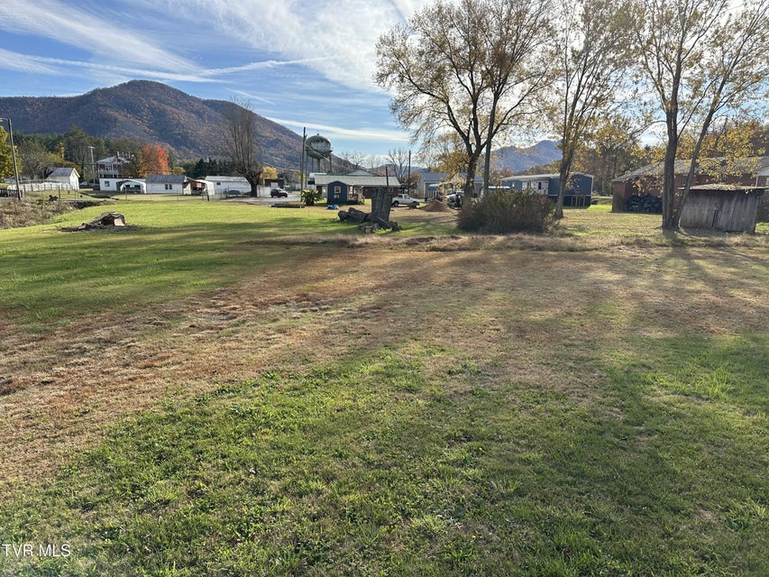 Photo #22: 112 Crook Street