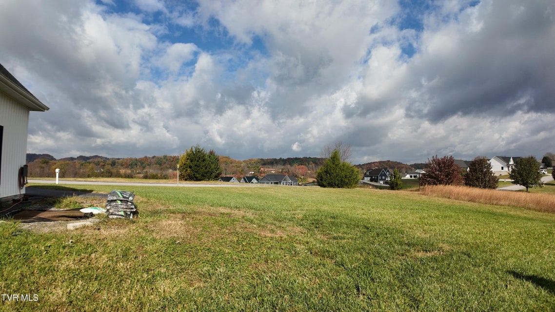 Photo #13: 210 Lakeview Estates Drive