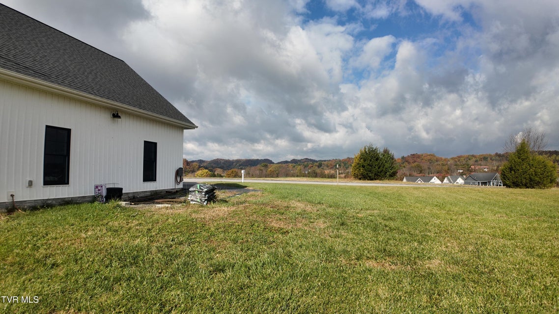 Photo #15: 210 Lakeview Estates Drive