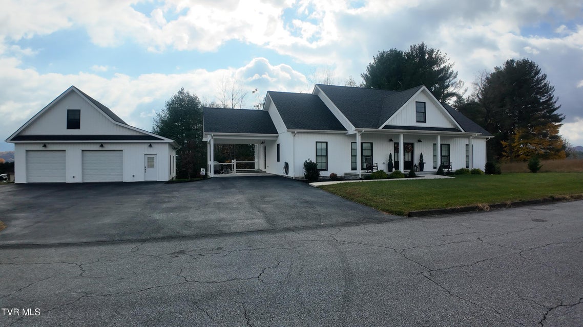 Photo #20: 210 Lakeview Estates Drive