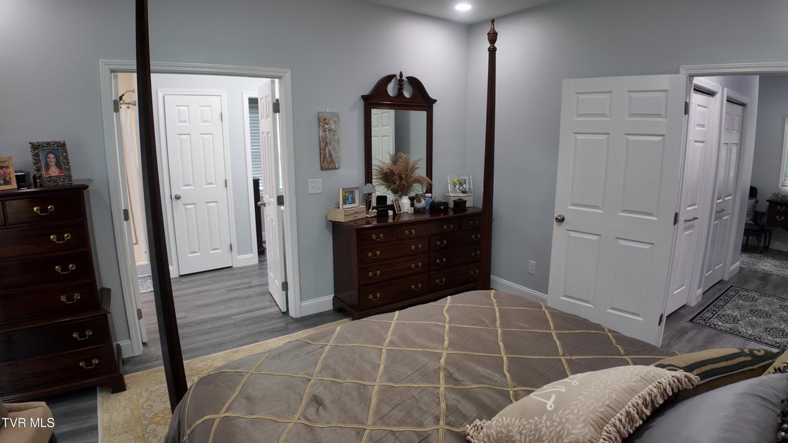 Photo #31: 210 Lakeview Estates Drive