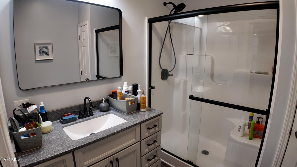 Photo #53: 210 Lakeview Estates Drive