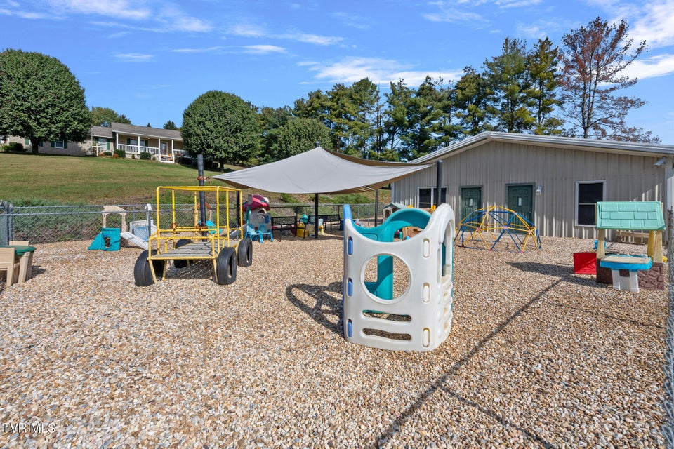 Photo #13: 208 Majestic Circle