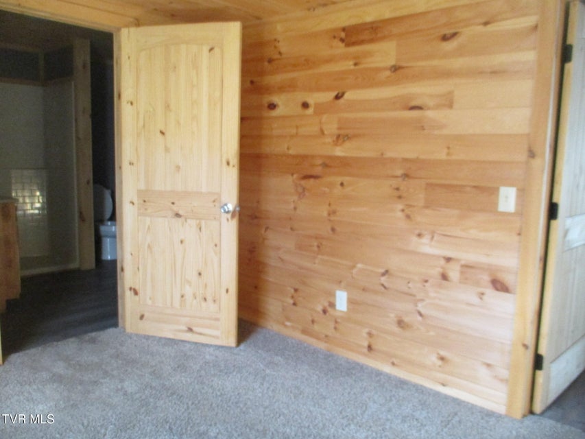 Photo #6: 128 Butler Lane