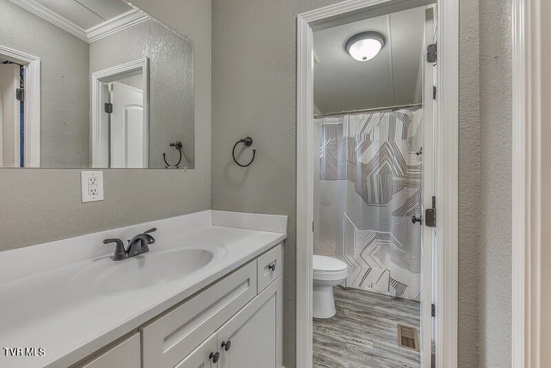 Photo #13: 618 Henson Road