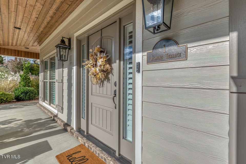 Photo #9: 1 Jasmine Terrace