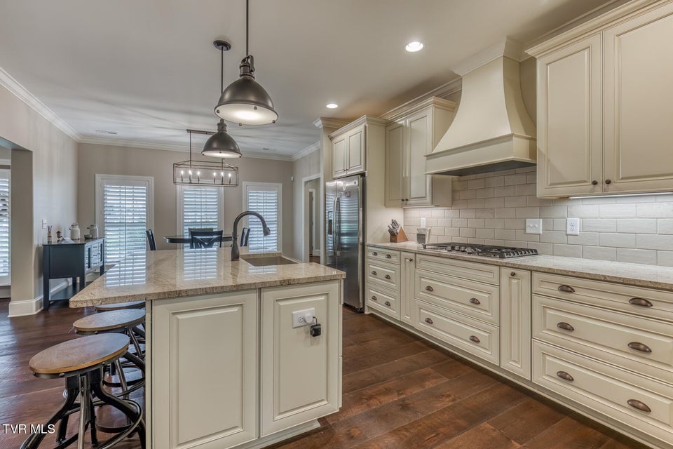 Photo #14: 1 Jasmine Terrace