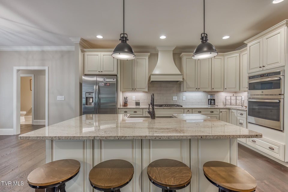 Photo #15: 1 Jasmine Terrace