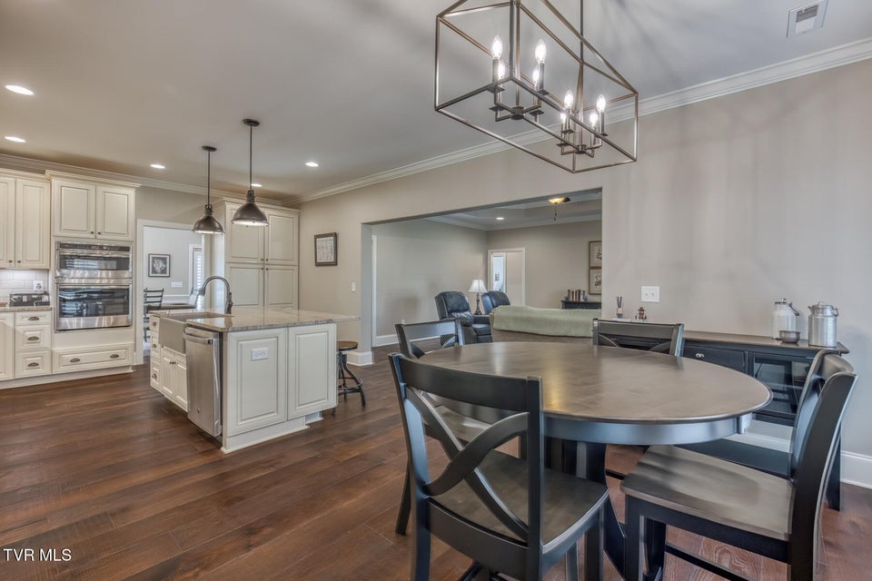 Photo #23: 1 Jasmine Terrace