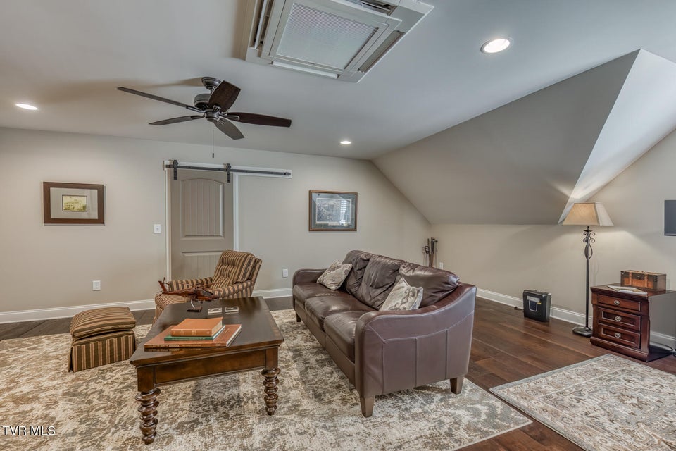 Photo #46: 1 Jasmine Terrace