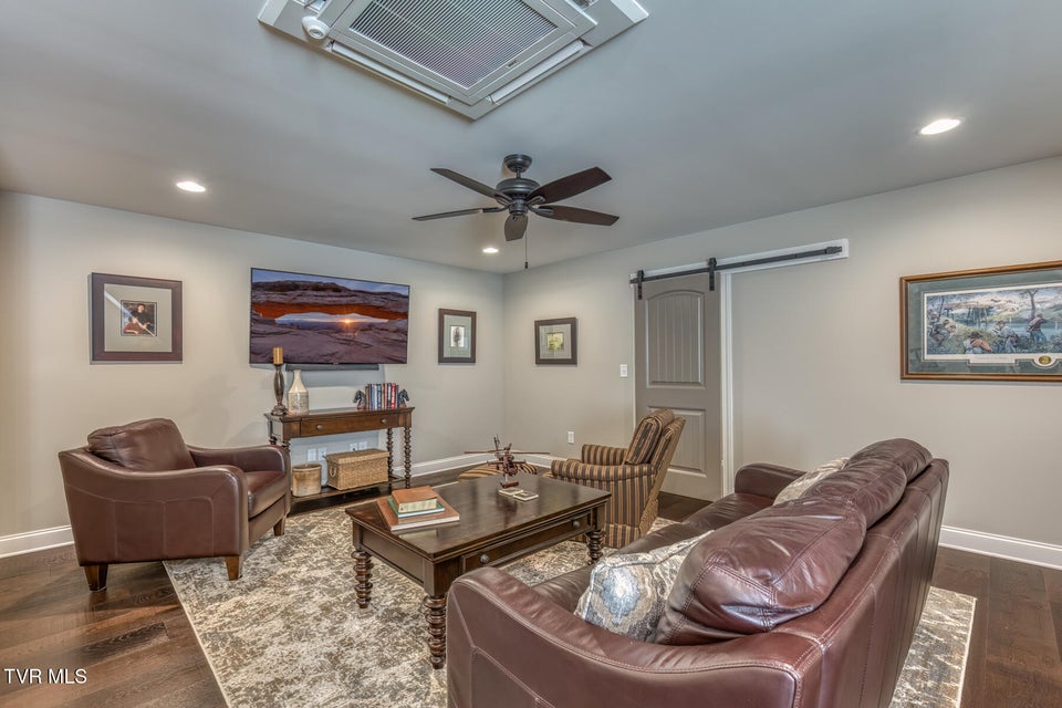 Photo #47: 1 Jasmine Terrace