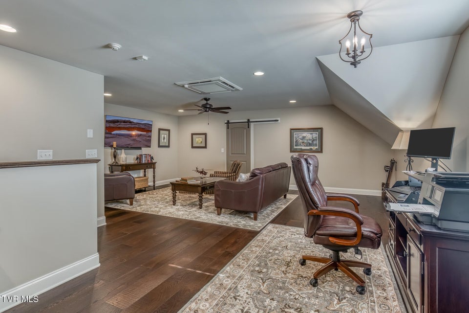 Photo #51: 1 Jasmine Terrace