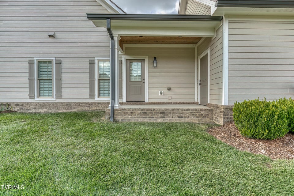 Photo #57: 1 Jasmine Terrace