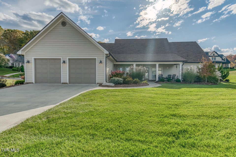 Photo #64: 1 Jasmine Terrace