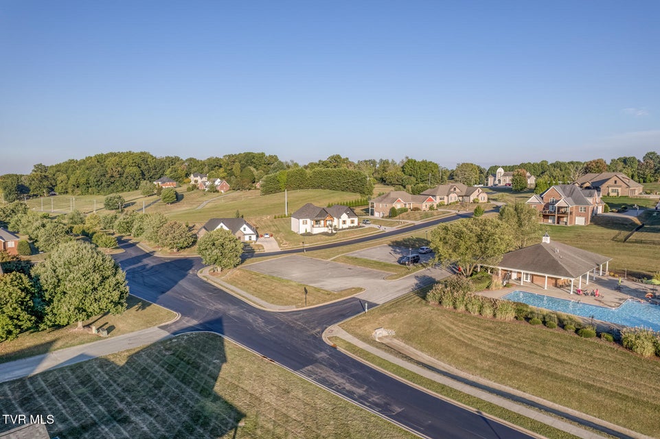 Photo #75: 1 Jasmine Terrace