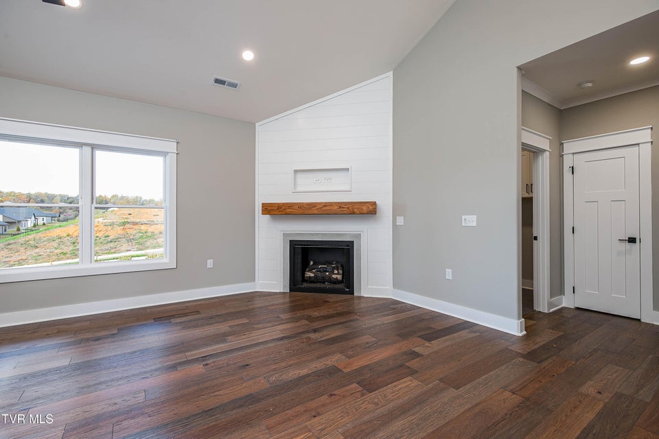 Photo #6: 298 Ruby Rose Ridge