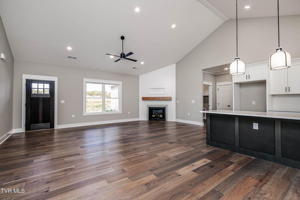 Photo #8: 298 Ruby Rose Ridge