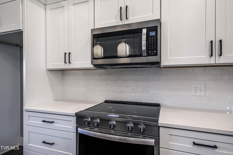 Photo #14: 298 Ruby Rose Ridge