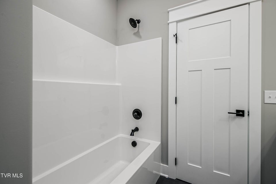 Photo #17: 298 Ruby Rose Ridge