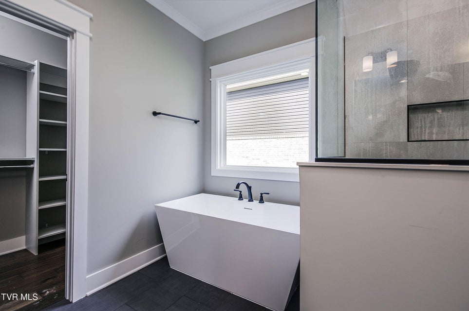 Photo #27: 298 Ruby Rose Ridge