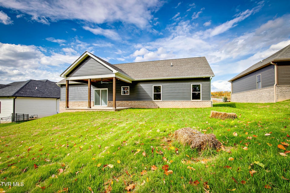 Photo #31: 298 Ruby Rose Ridge