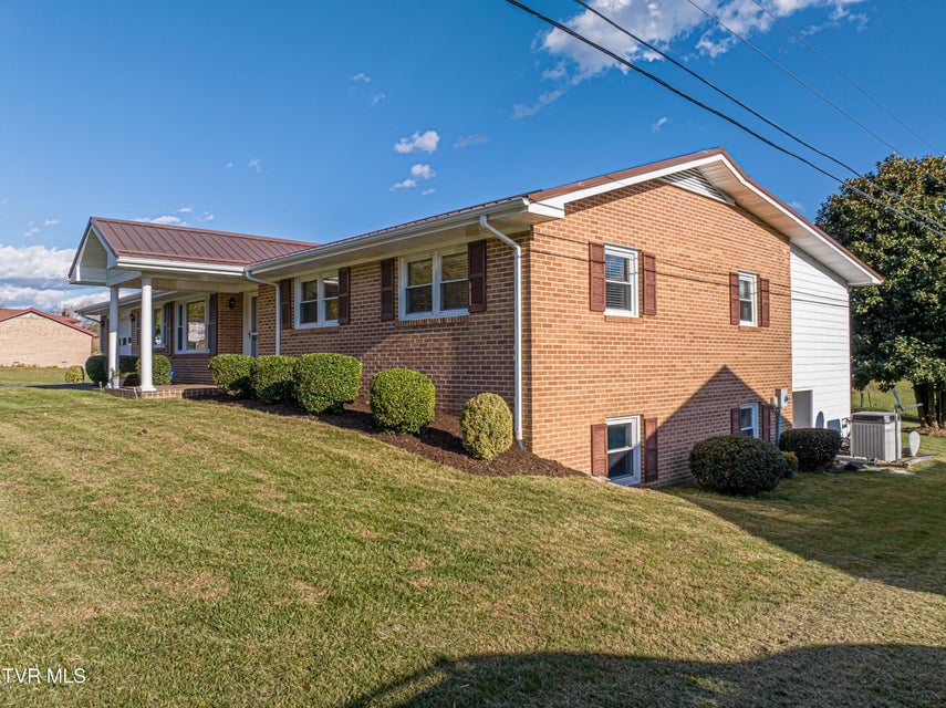 Photo #62: 19497 Stone Mountain Road