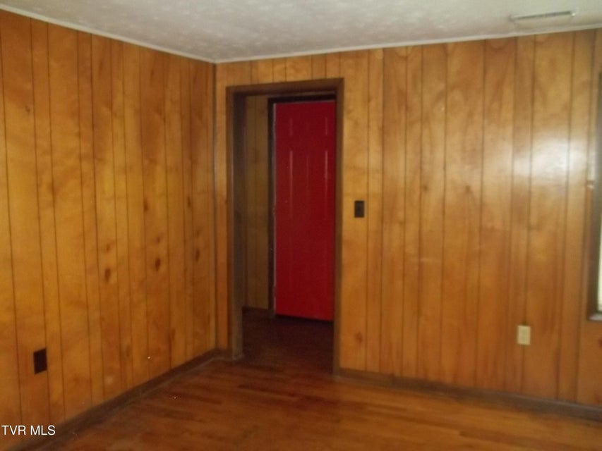 Photo #9: 164 Birch Street