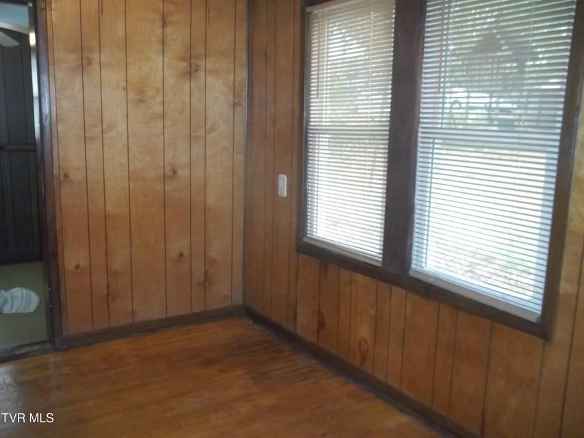 Photo #17: 164 Birch Street