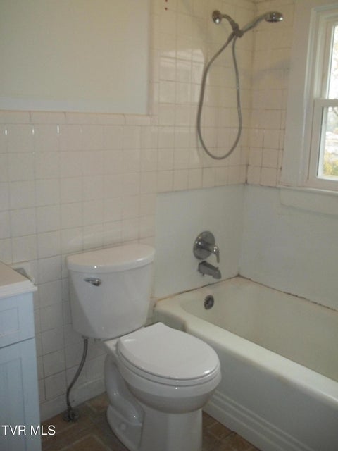 Photo #16: 164 Birch Street