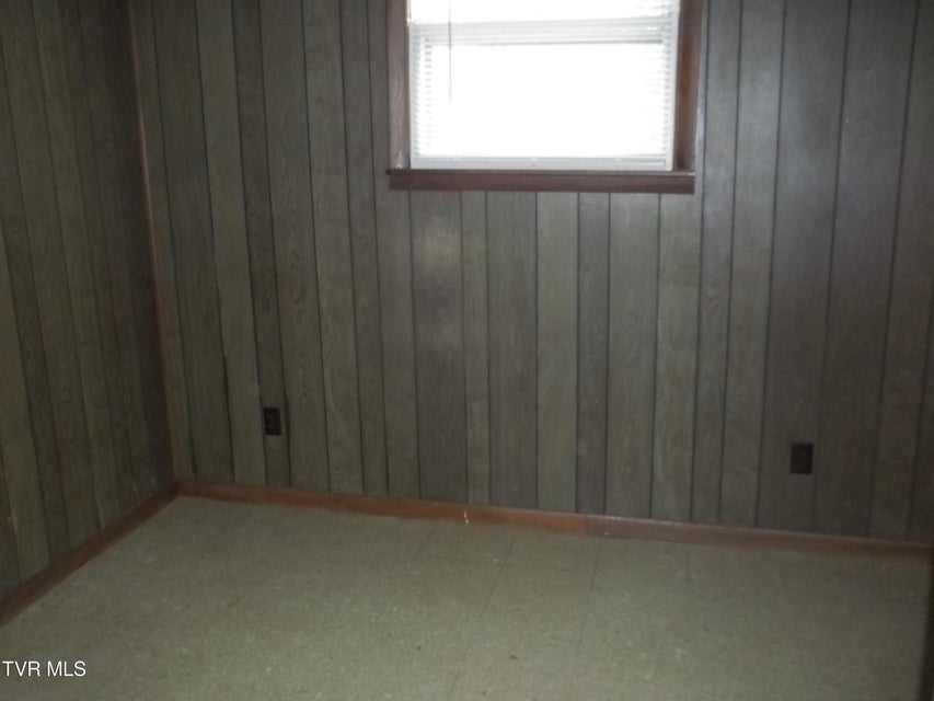 Photo #27: 164 Birch Street