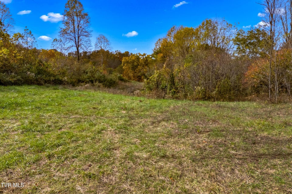 Photo #11: 853 Twin Ponds Lane