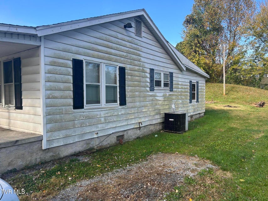 Photo #2: 2107 Watauga Avenue