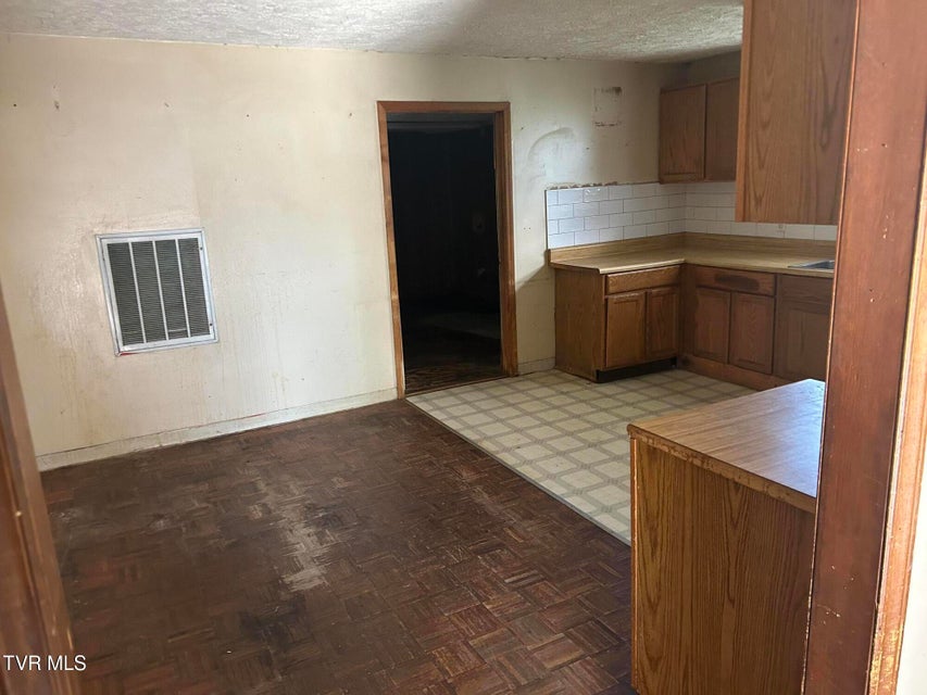 Photo #7: 2107 Watauga Avenue