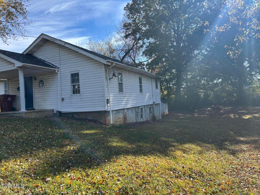 Photo #9: 2112 Watauga Avenue