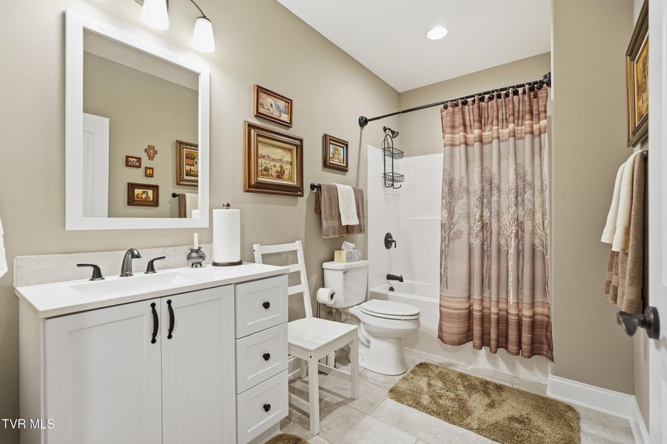 Photo #43: 1691 Prospects Way