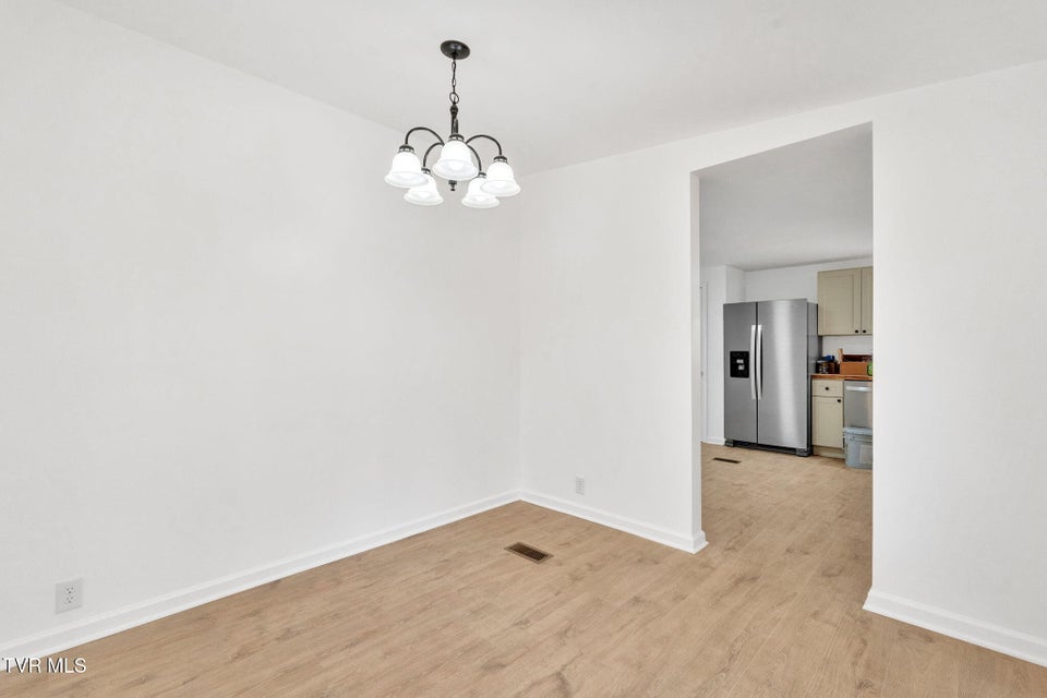 Photo #8: 447 Bayhill Drive